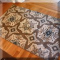 DR10. 3' x 5' rug. 